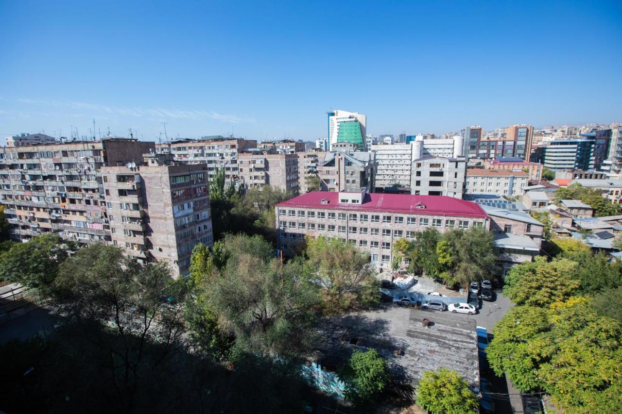 Yereone Hotel Apartment Ереван Экстерьер фото