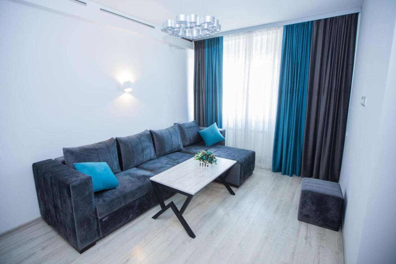Yereone Hotel Apartment Ереван Экстерьер фото