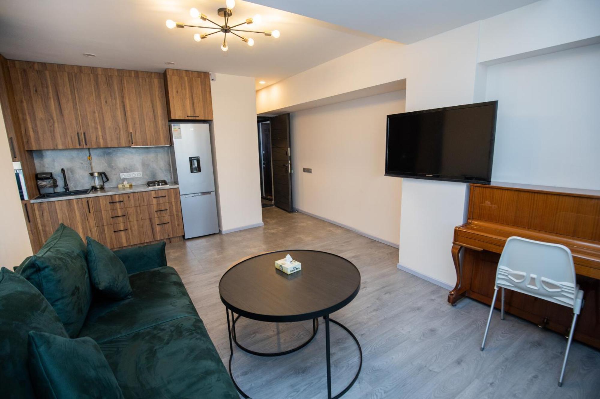 Yereone Hotel Apartment Ереван Экстерьер фото
