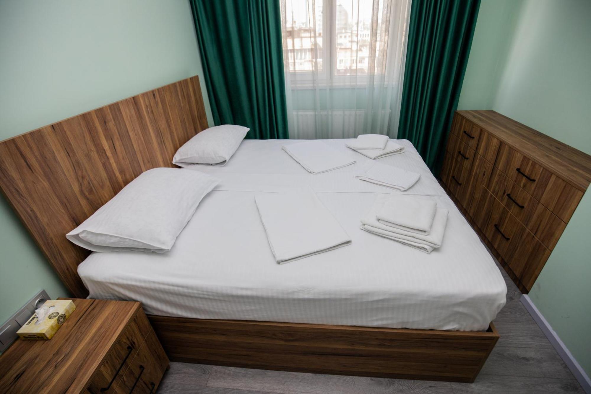 Yereone Hotel Apartment Ереван Экстерьер фото