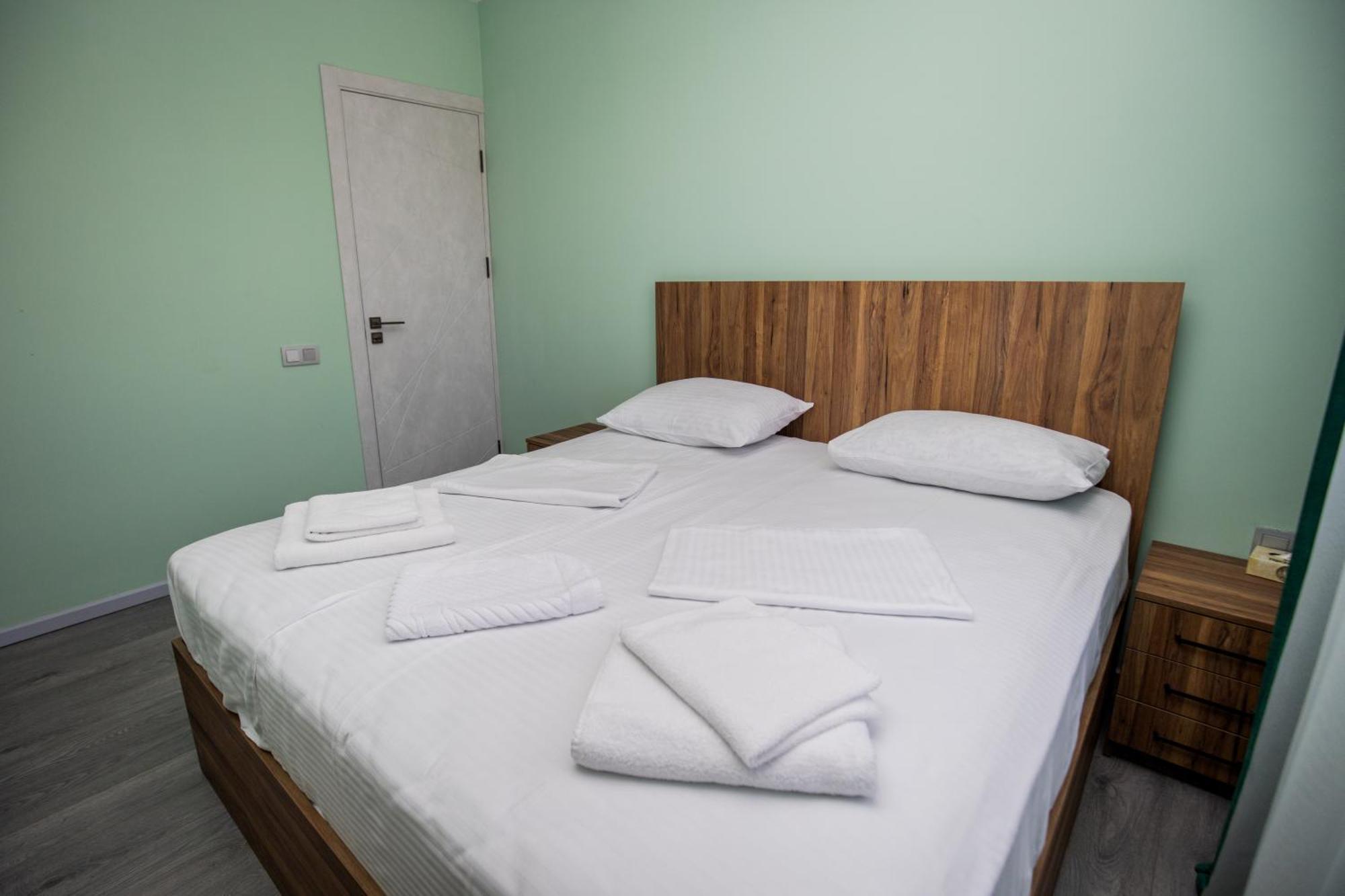 Yereone Hotel Apartment Ереван Экстерьер фото