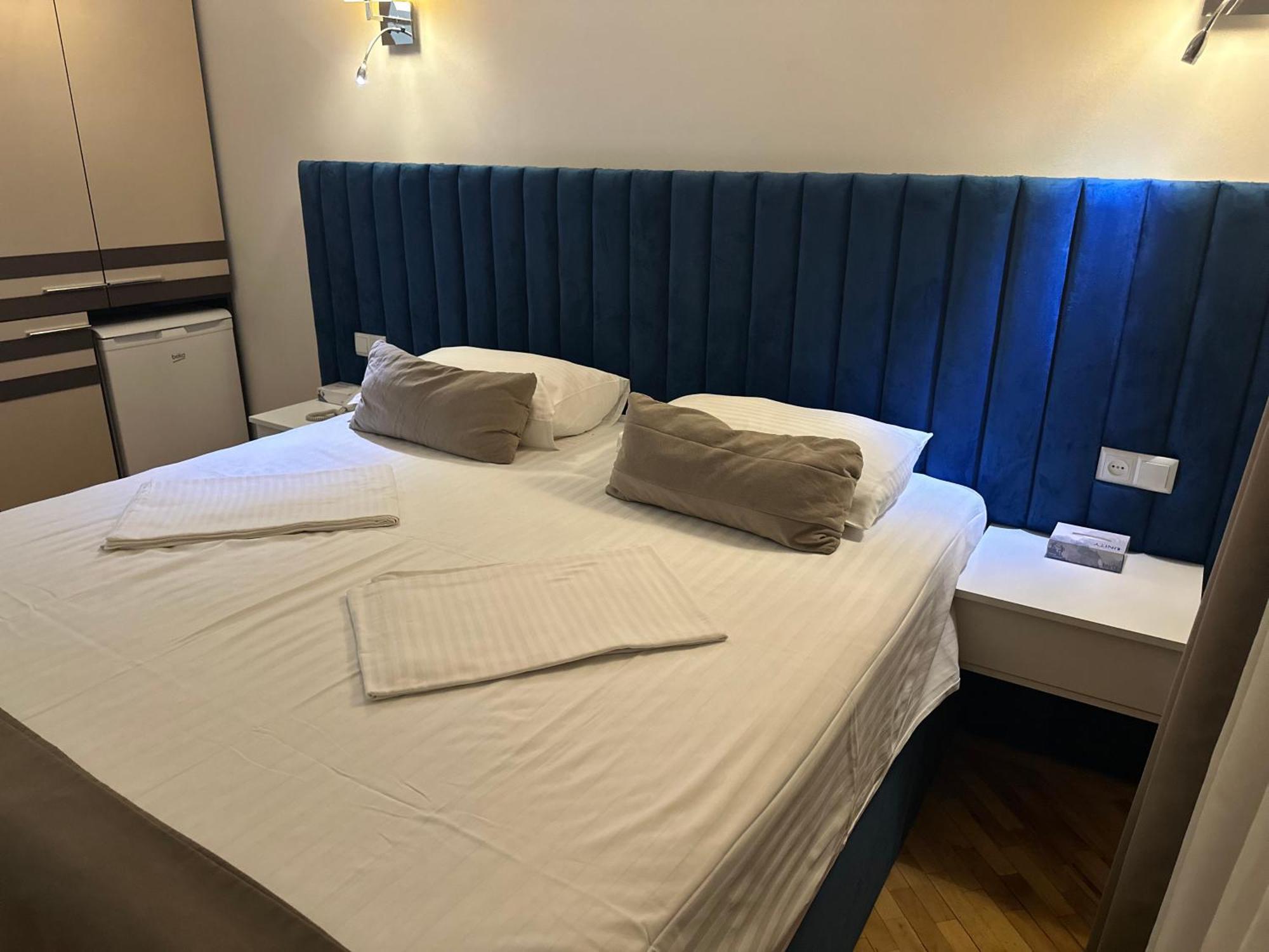 Yereone Hotel Apartment Ереван Экстерьер фото