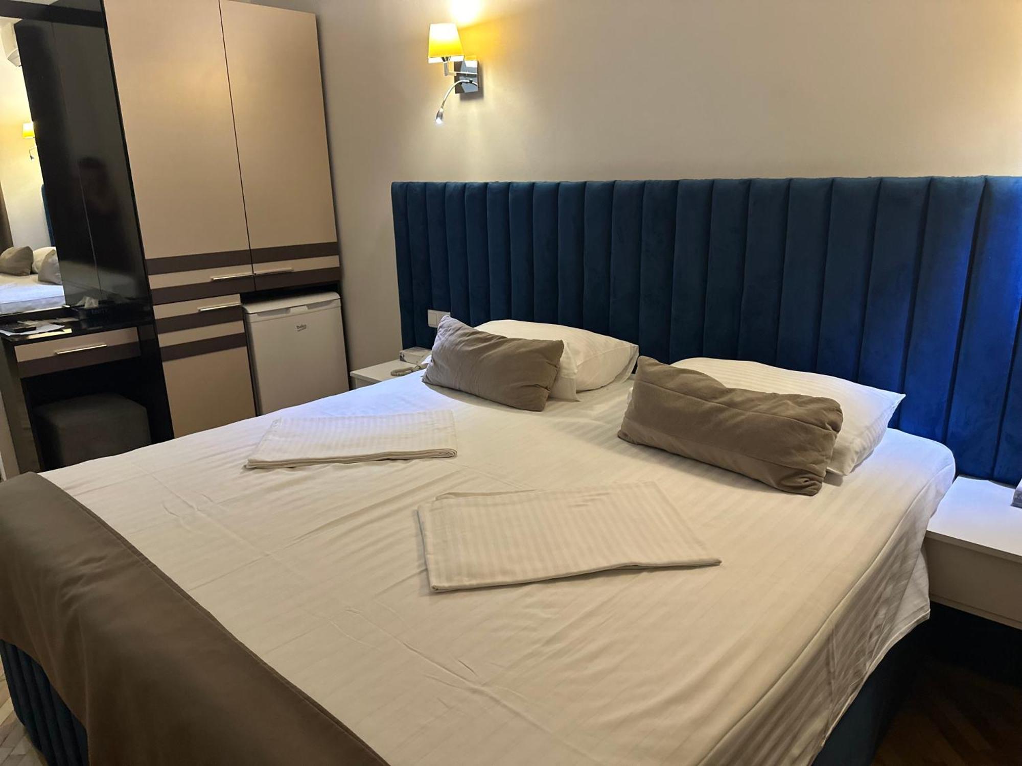 Yereone Hotel Apartment Ереван Экстерьер фото