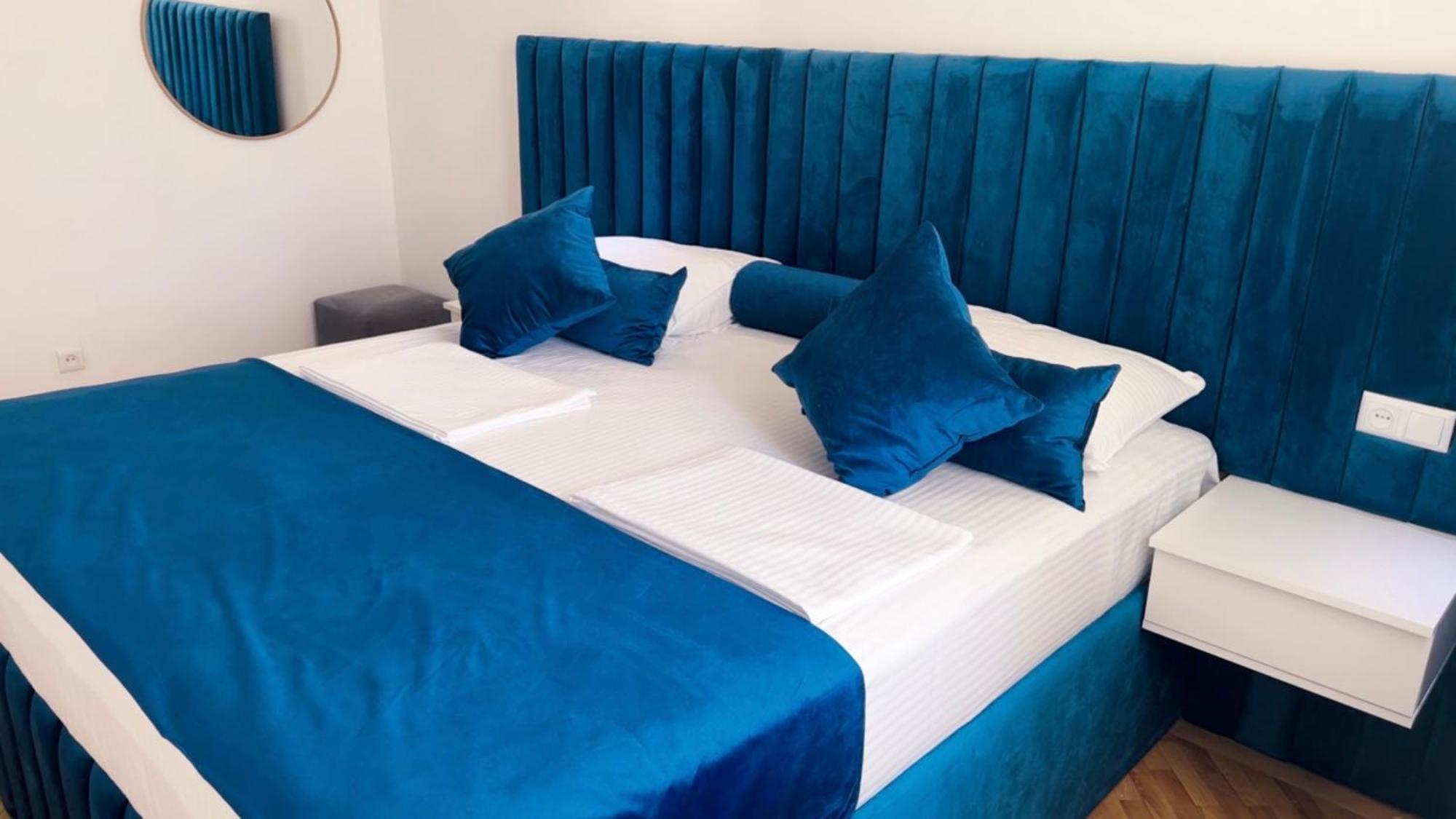 Yereone Hotel Apartment Ереван Экстерьер фото