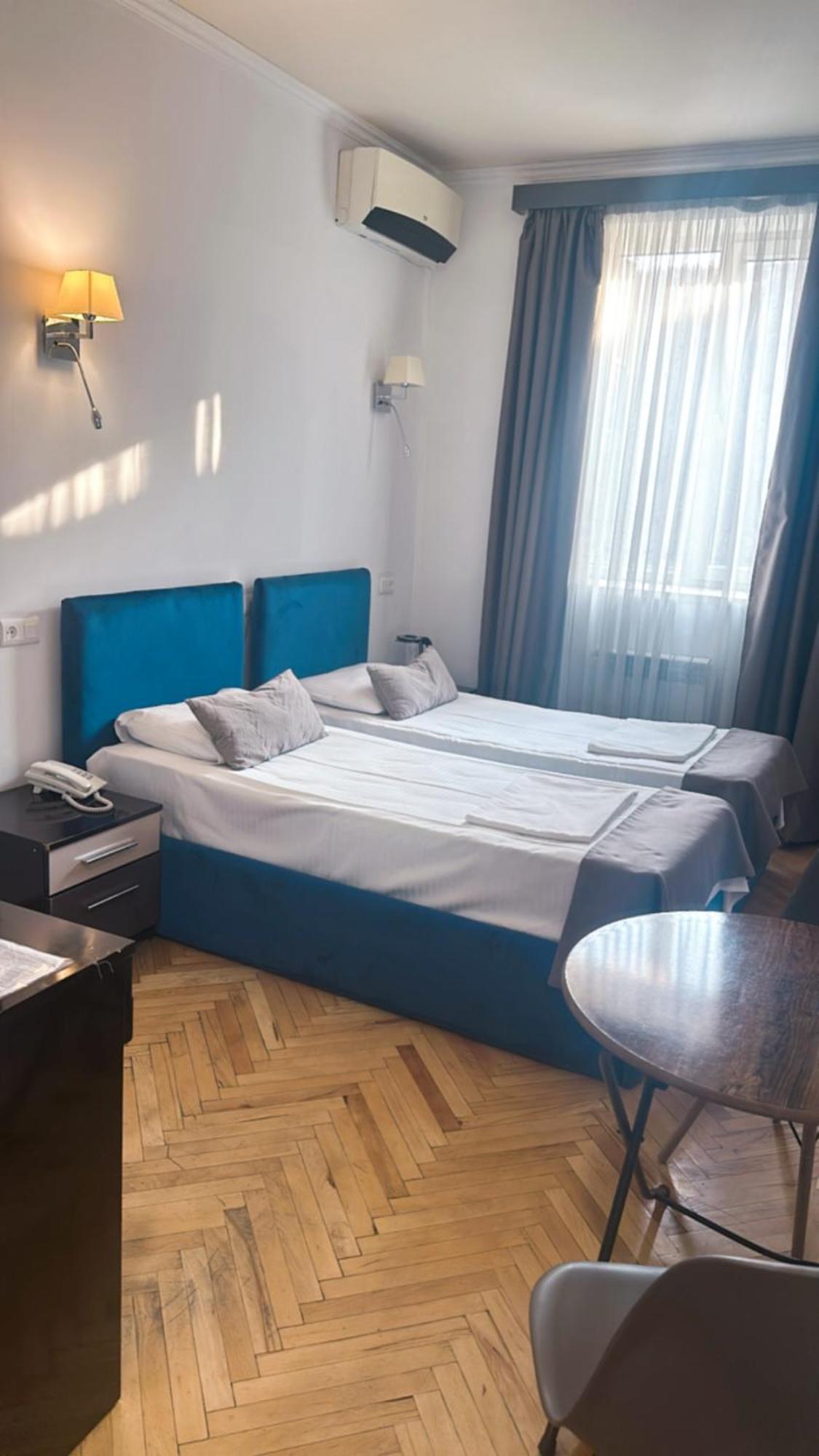 Yereone Hotel Apartment Ереван Экстерьер фото